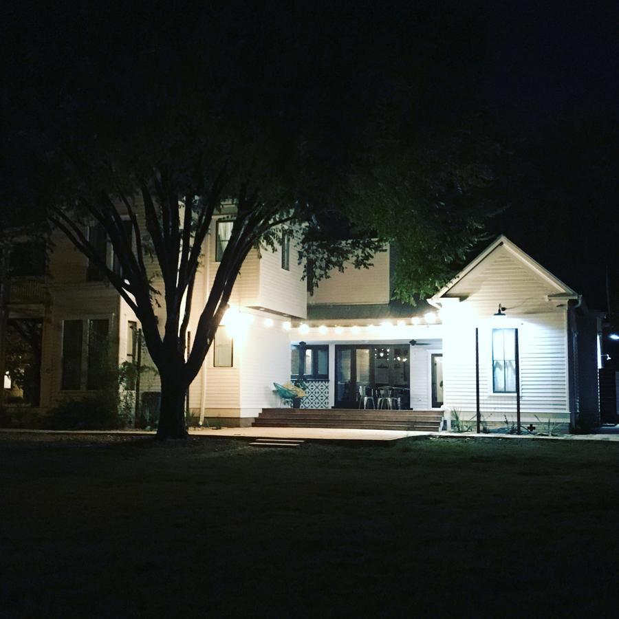 Готель Ellison House Lockhart Екстер'єр фото
